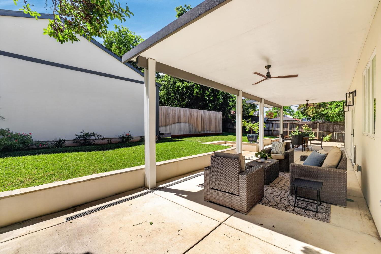 809 Figueroa Street