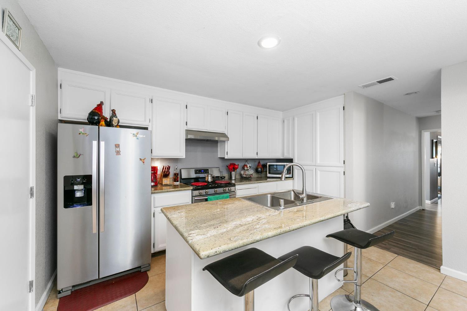 1425 W Swain Road 13