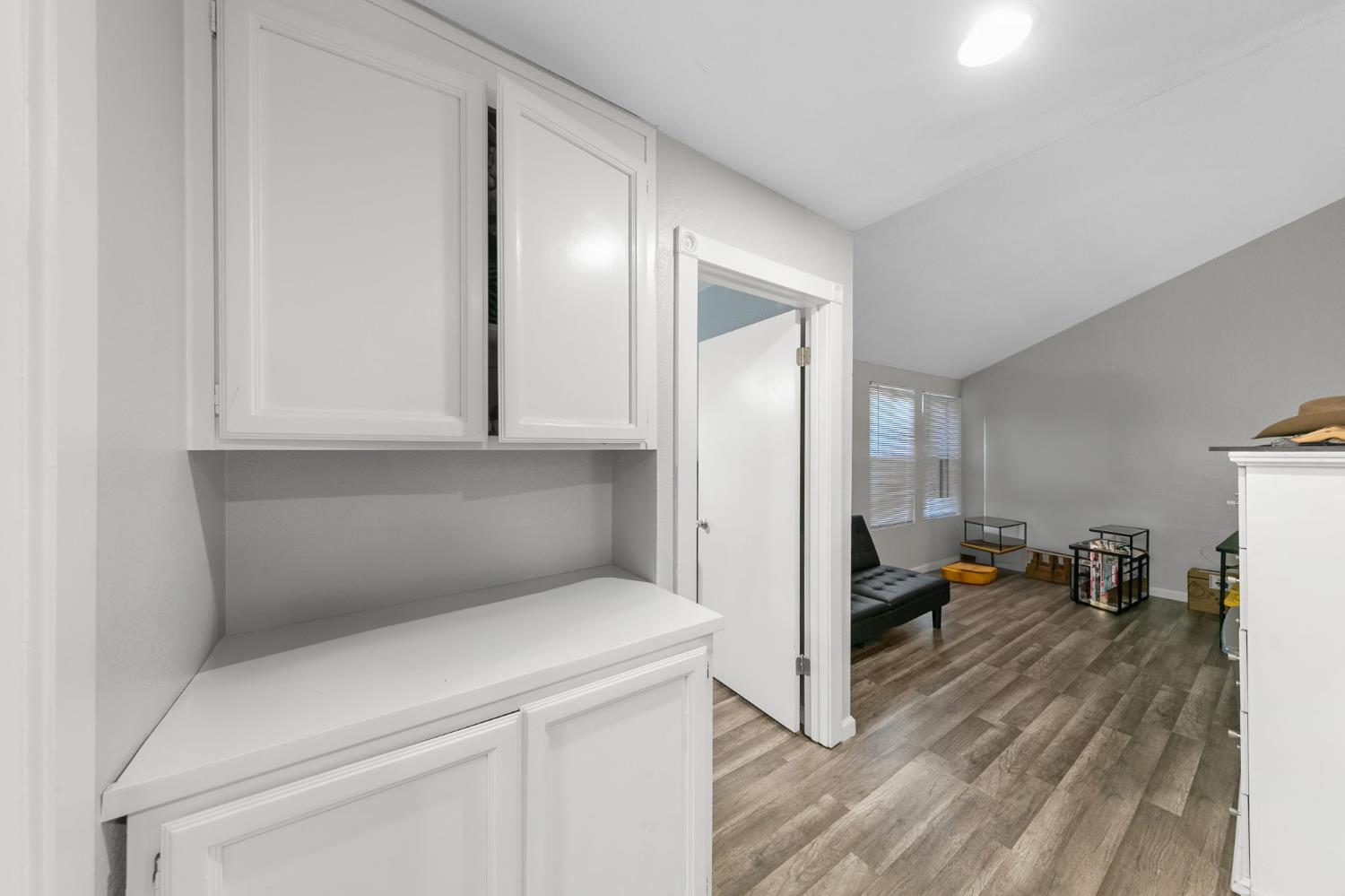 1425 W Swain Road 13