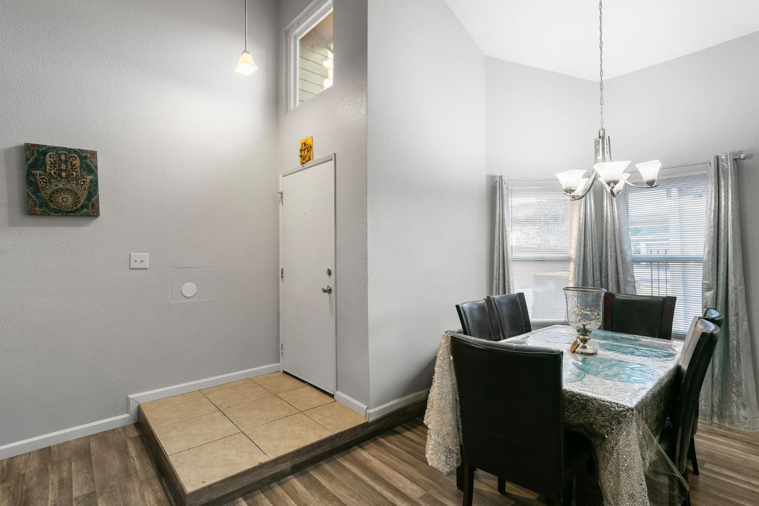 1425 W Swain Road 13