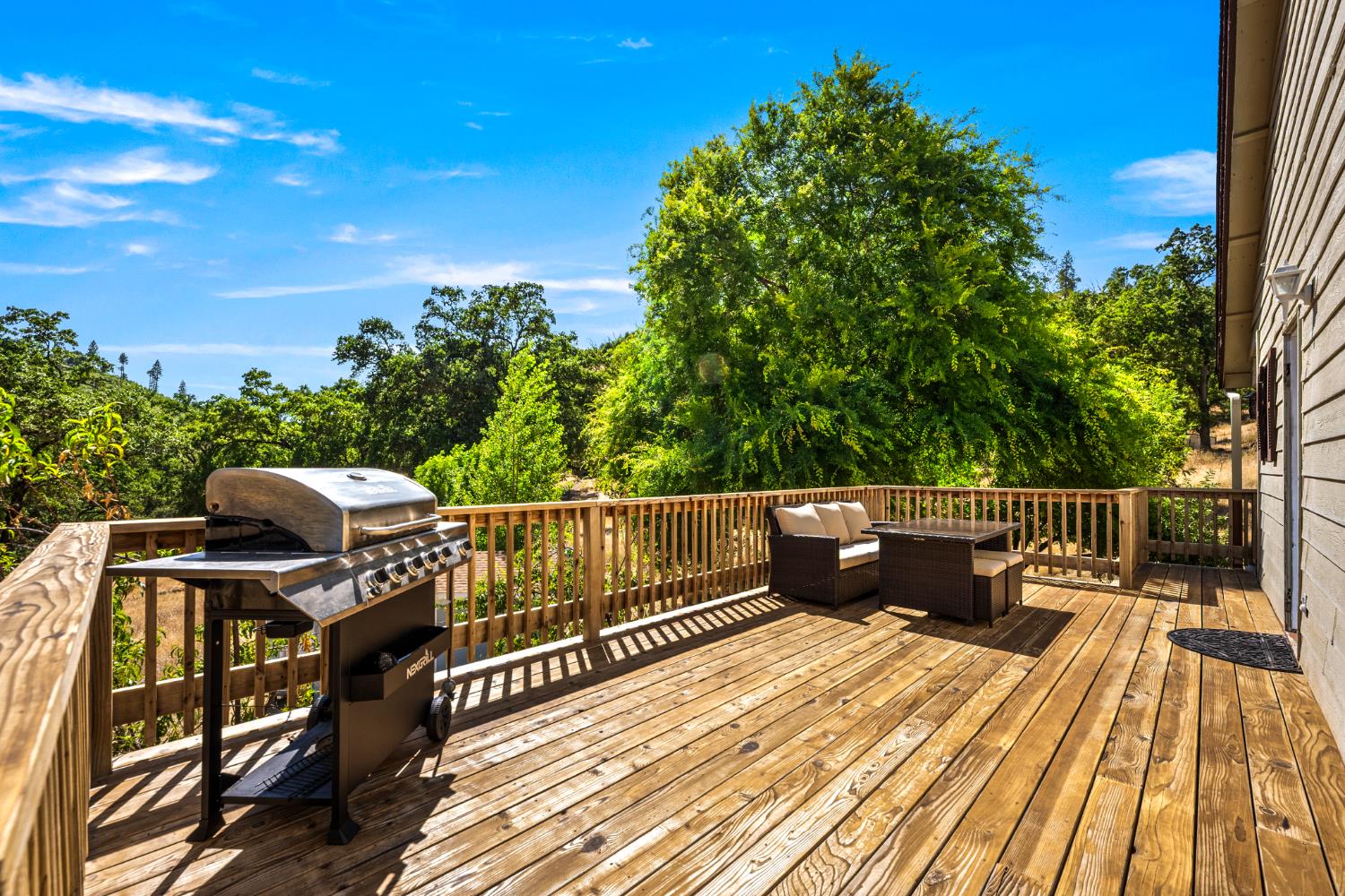 2162 Painted Pony Road