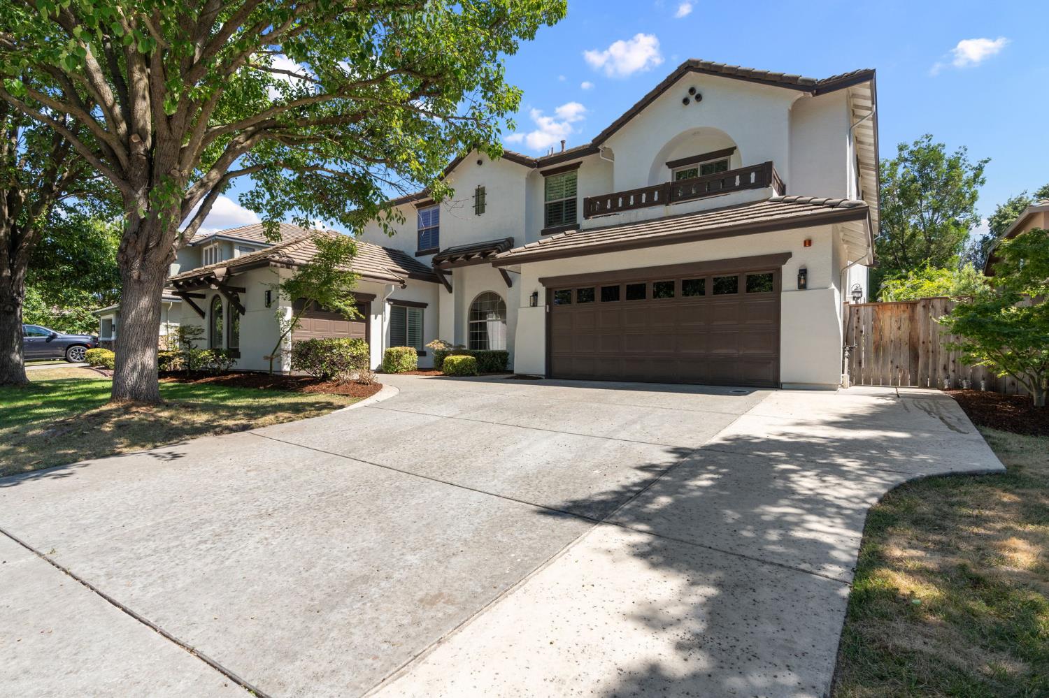 865 Wedge Wood Court