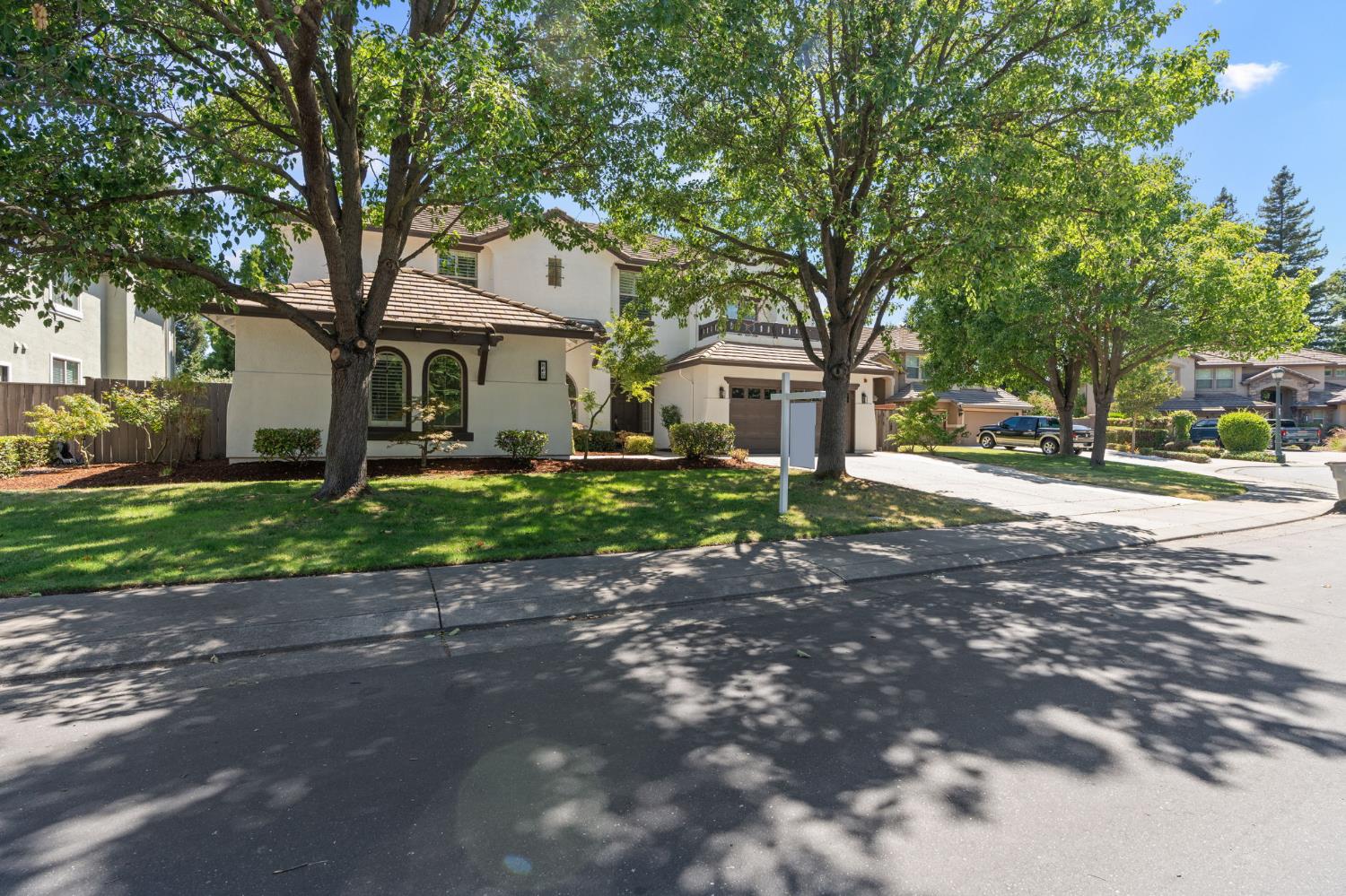 865 Wedge Wood Court