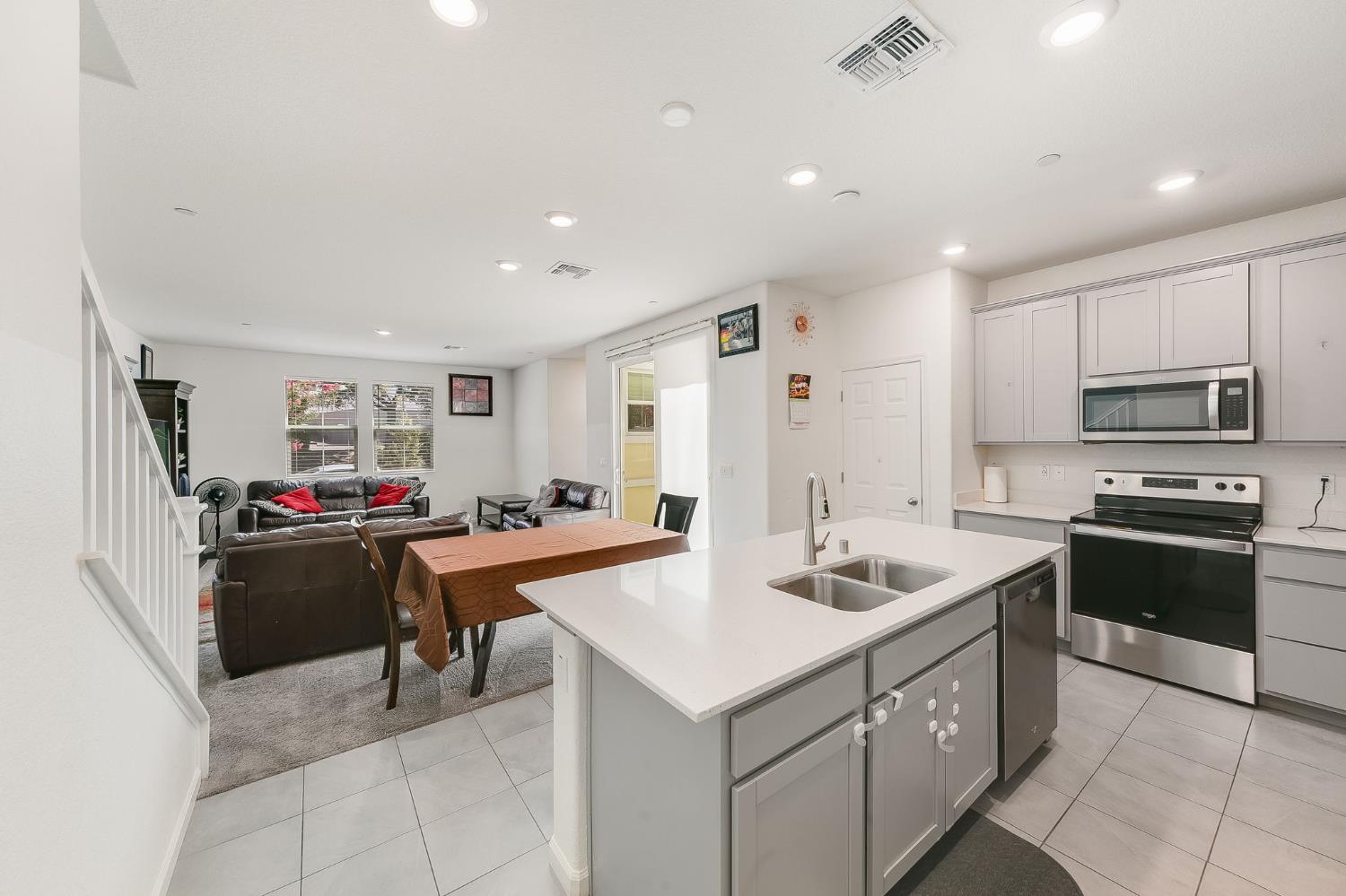7947 Arcadia Drive