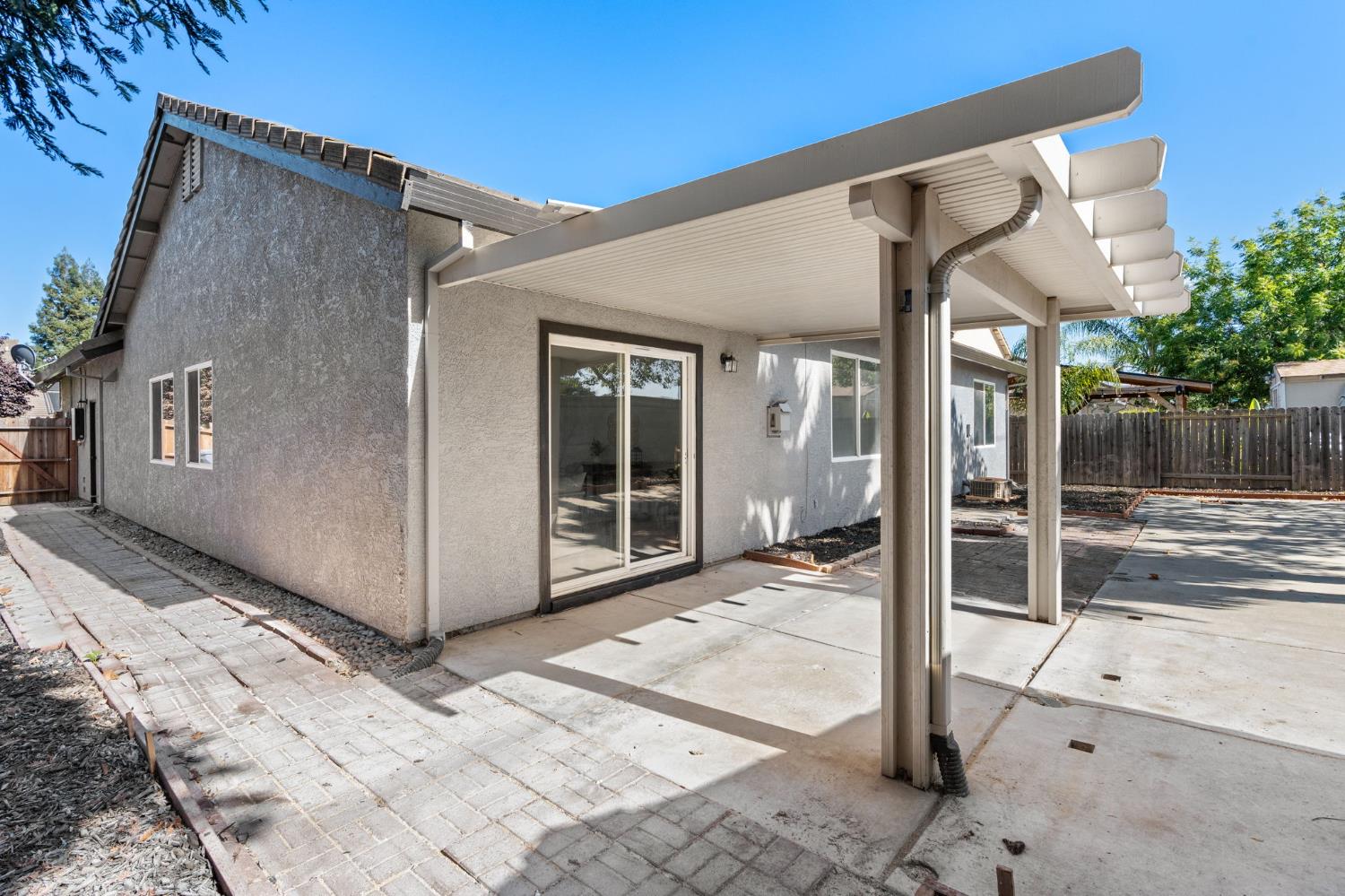 9760 Onyx Park Place