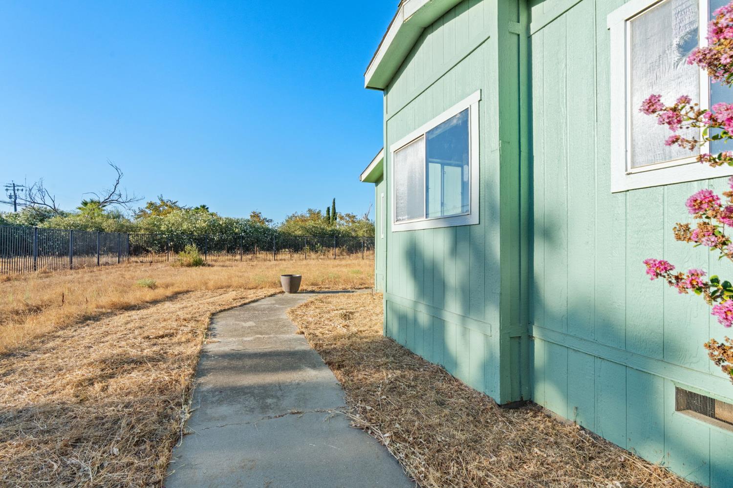 18225 County Road 94b