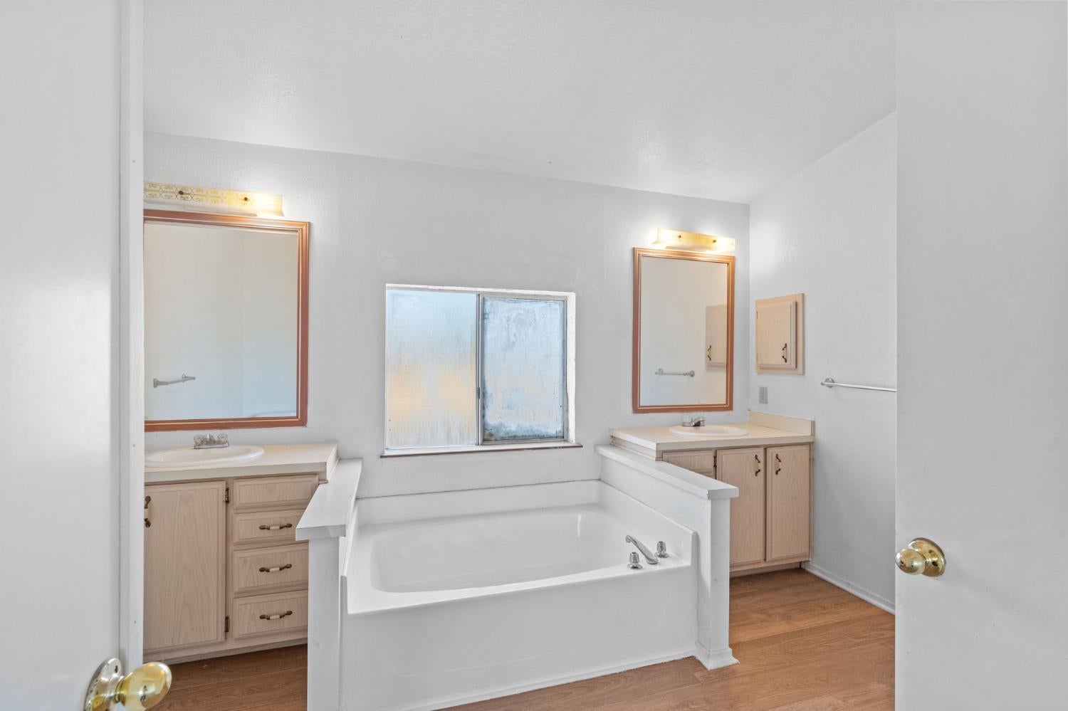18225 County Road 94b