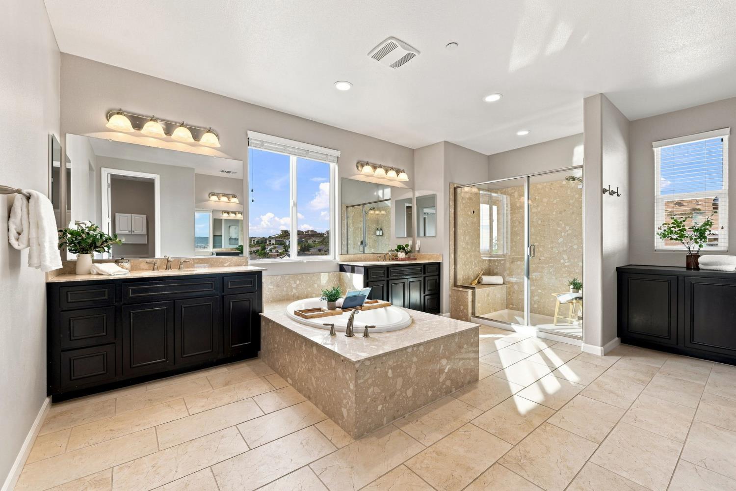 5087 Brentford Way