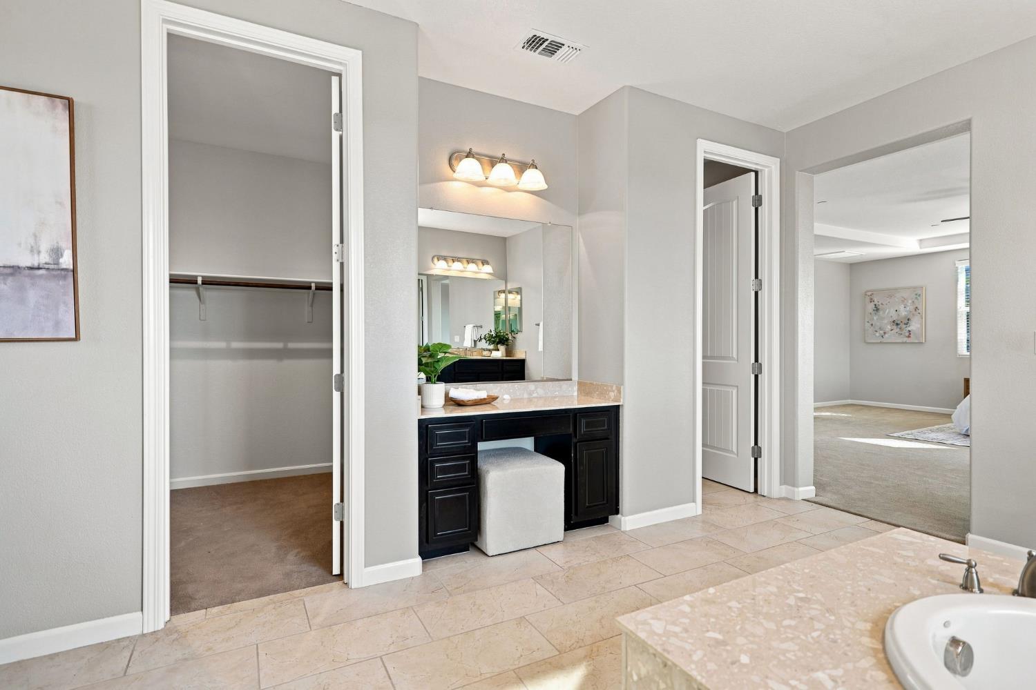 5087 Brentford Way