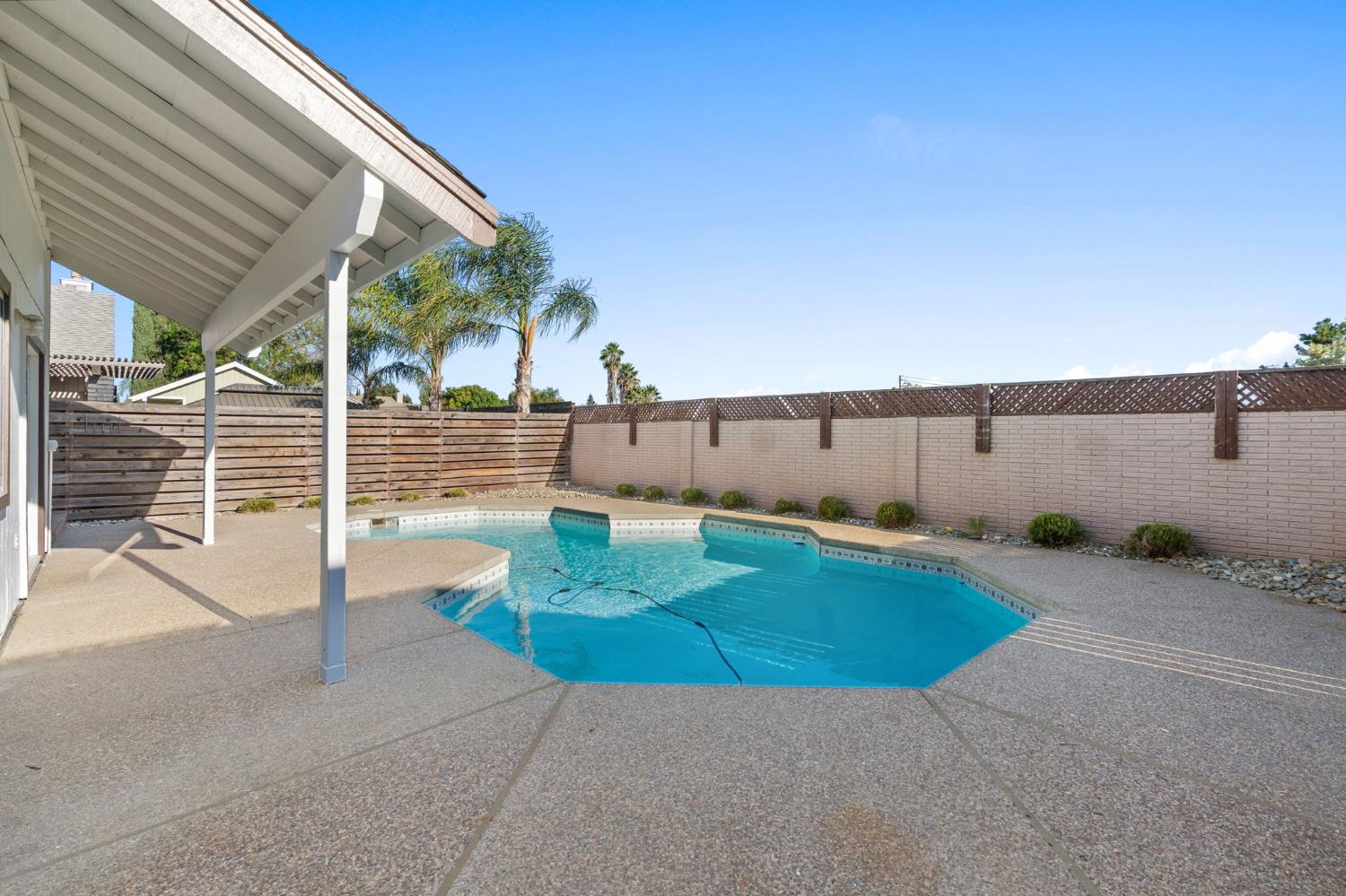 1570 Grass Valley Drive