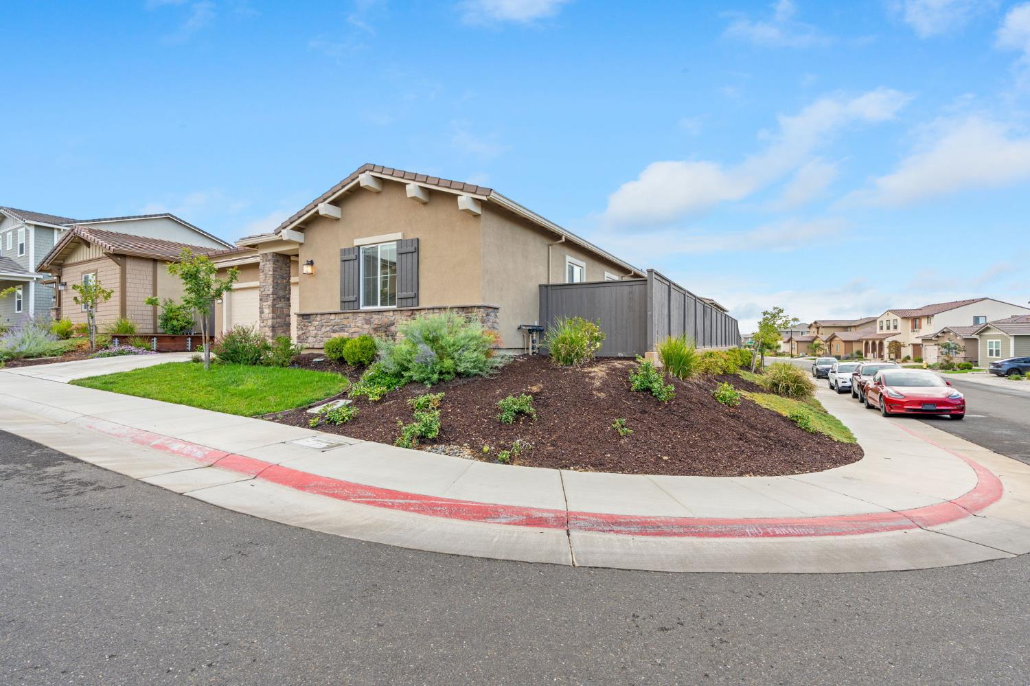 3270 Garden Terrace Drive