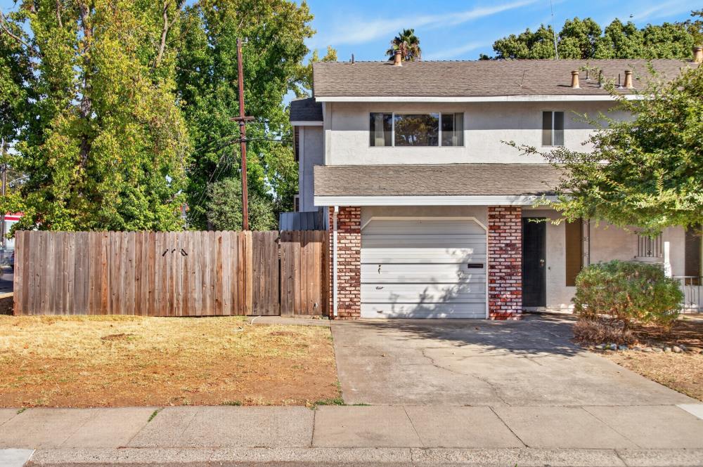 1501 Christopher Way