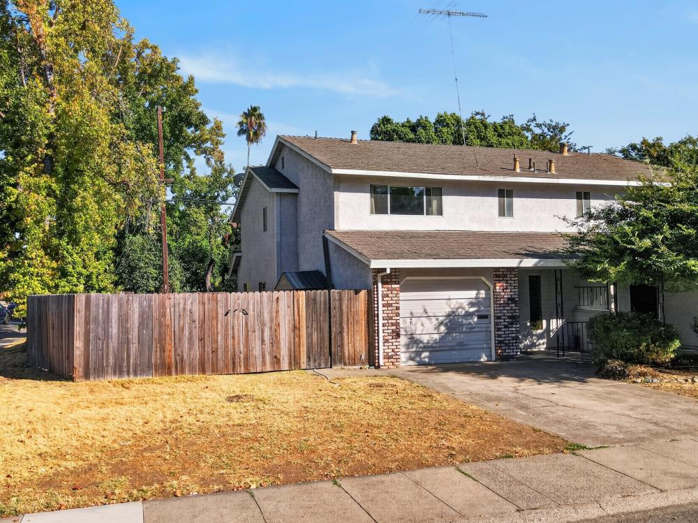 1501 Christopher Way