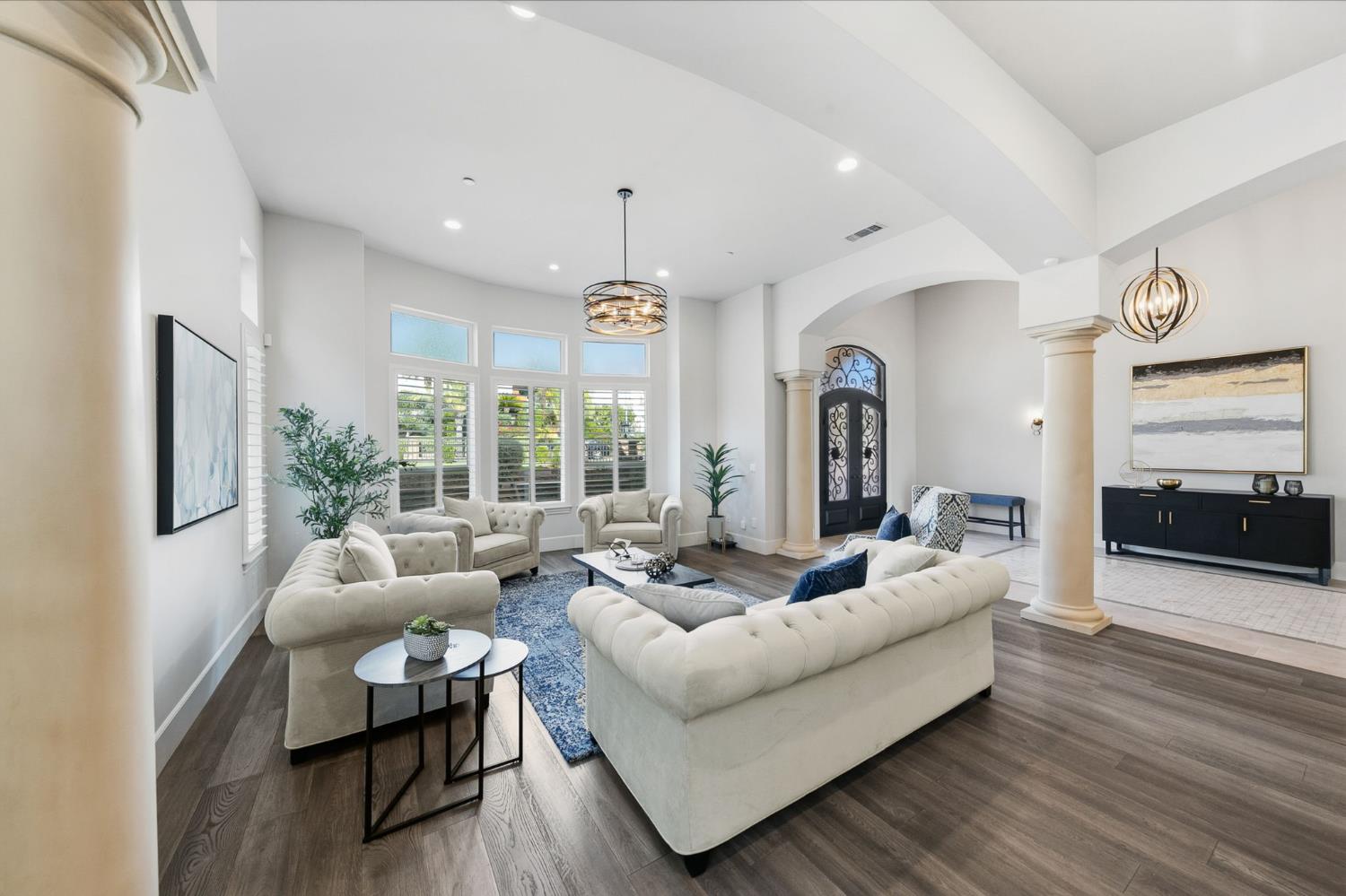 455 Serpa Way