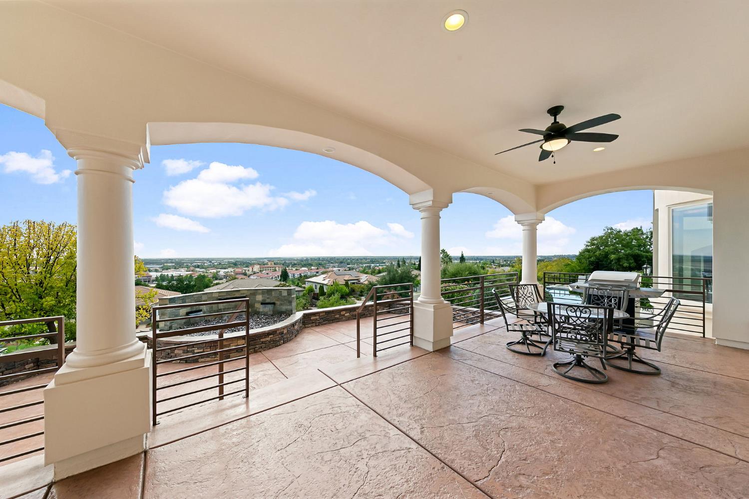 455 Serpa Way