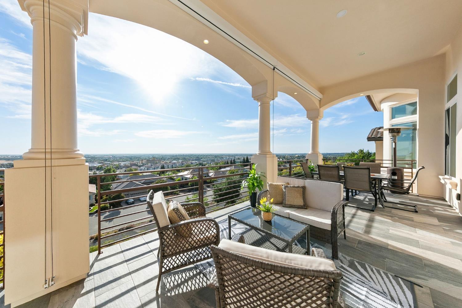 455 Serpa Way