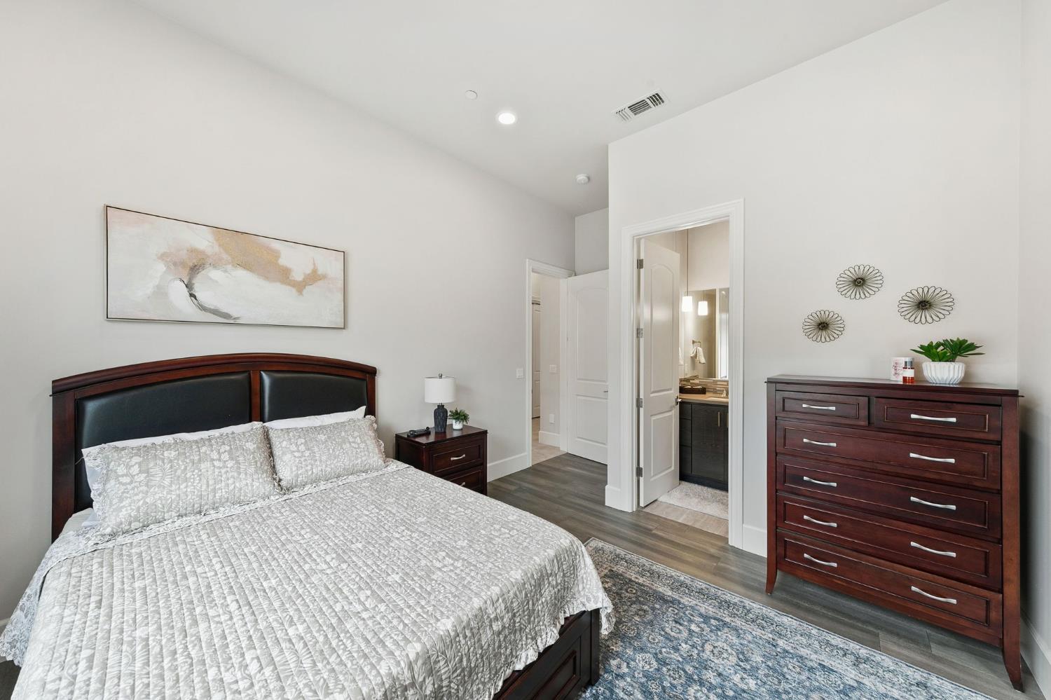 455 Serpa Way