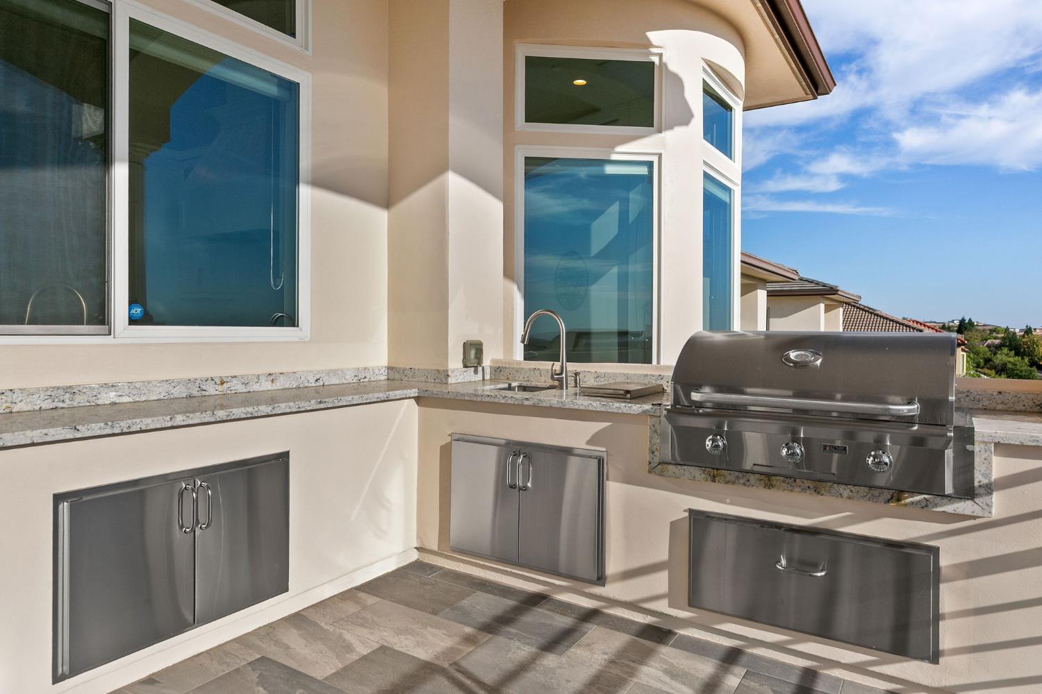 455 Serpa Way