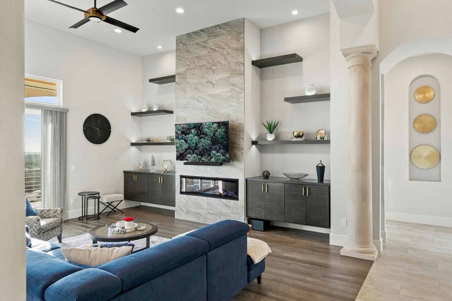 455 Serpa Way