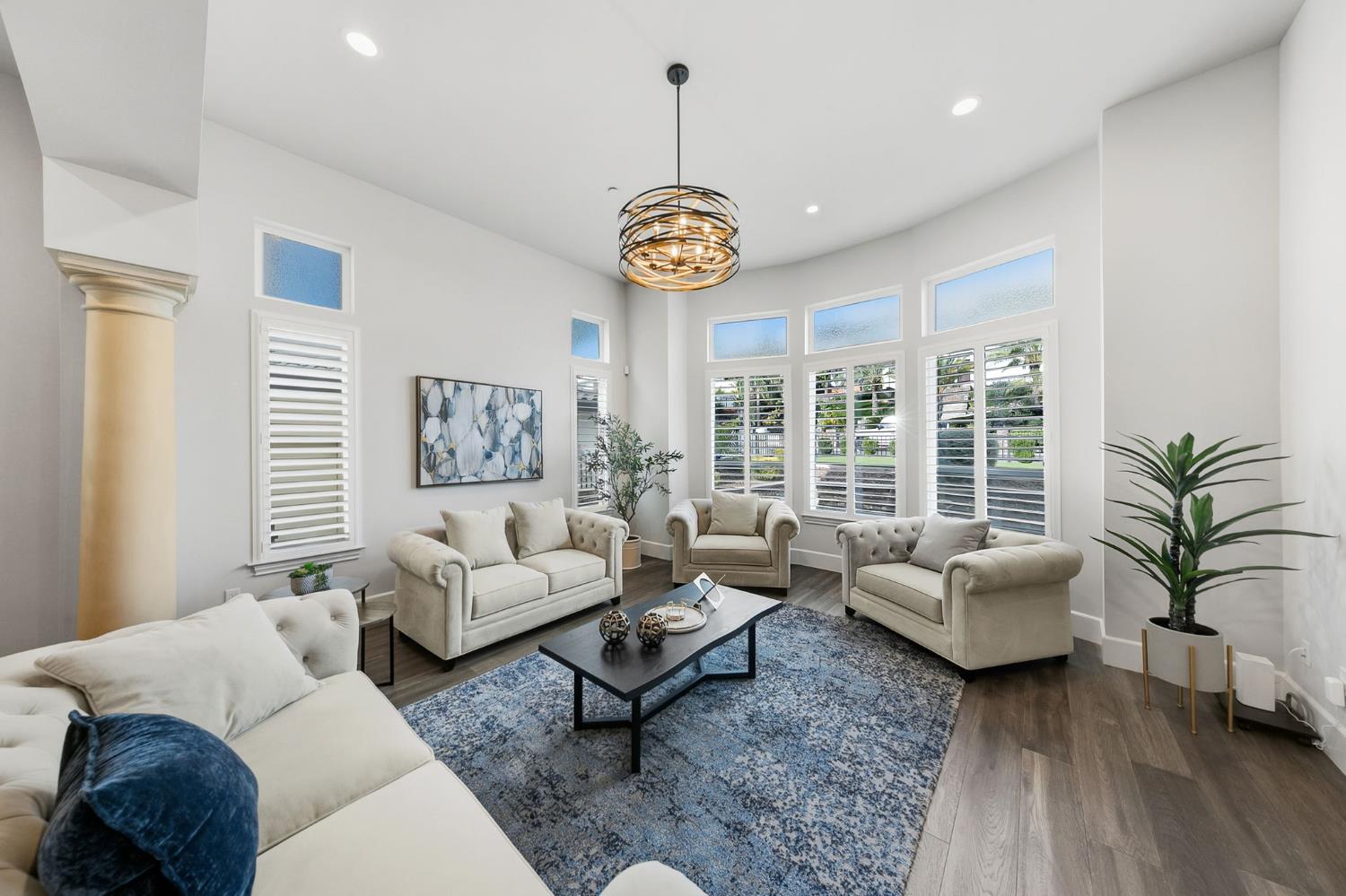455 Serpa Way
