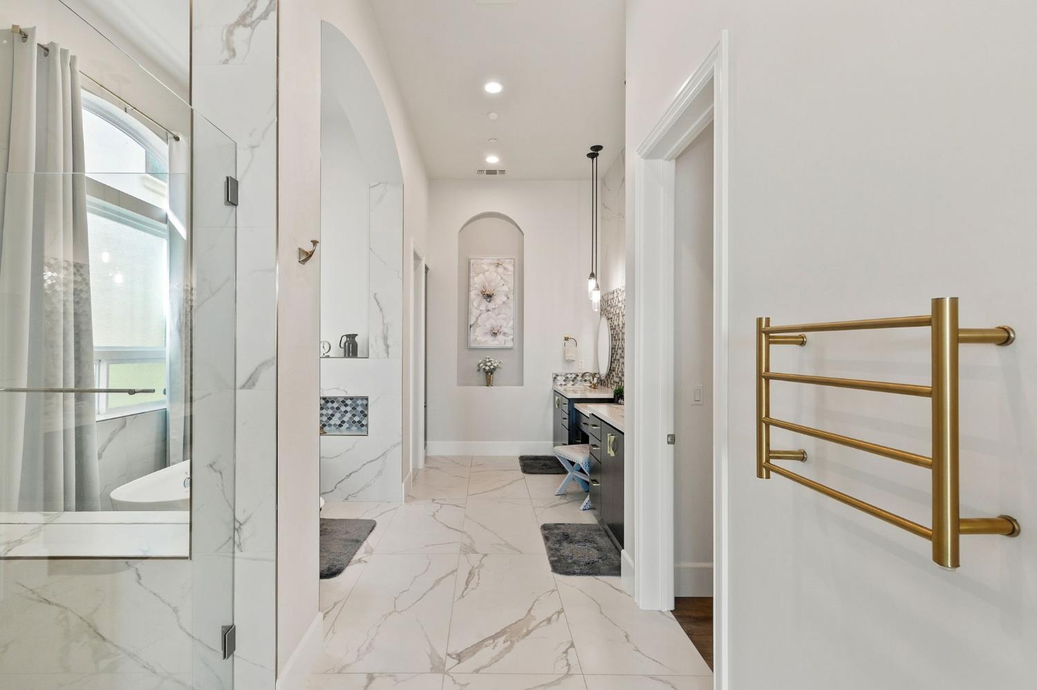 455 Serpa Way