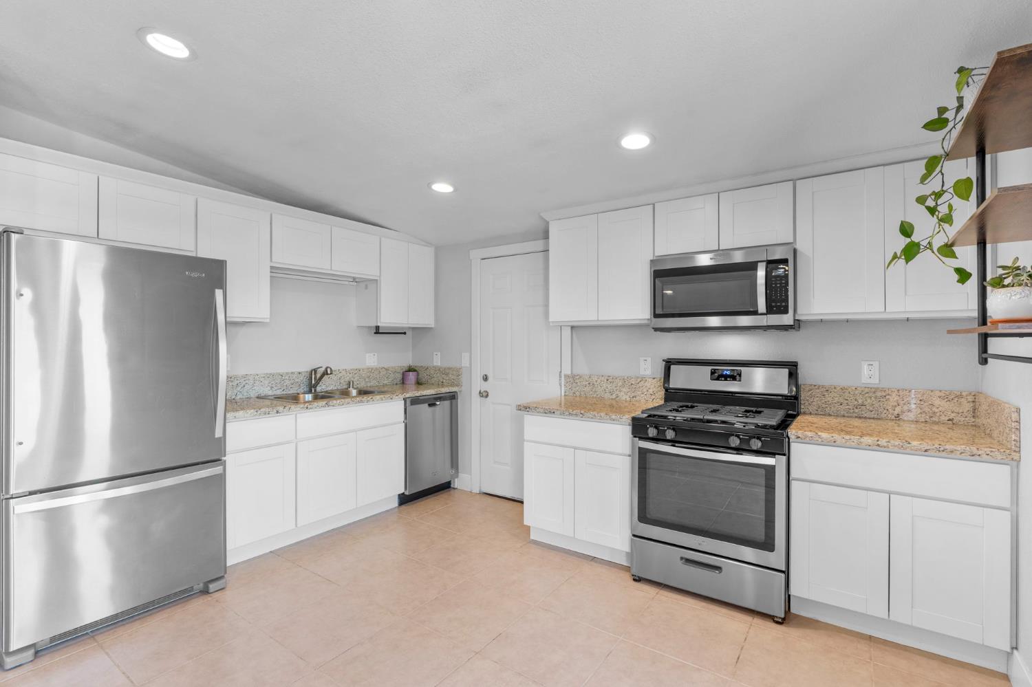 1005 Fremont Boulevard
