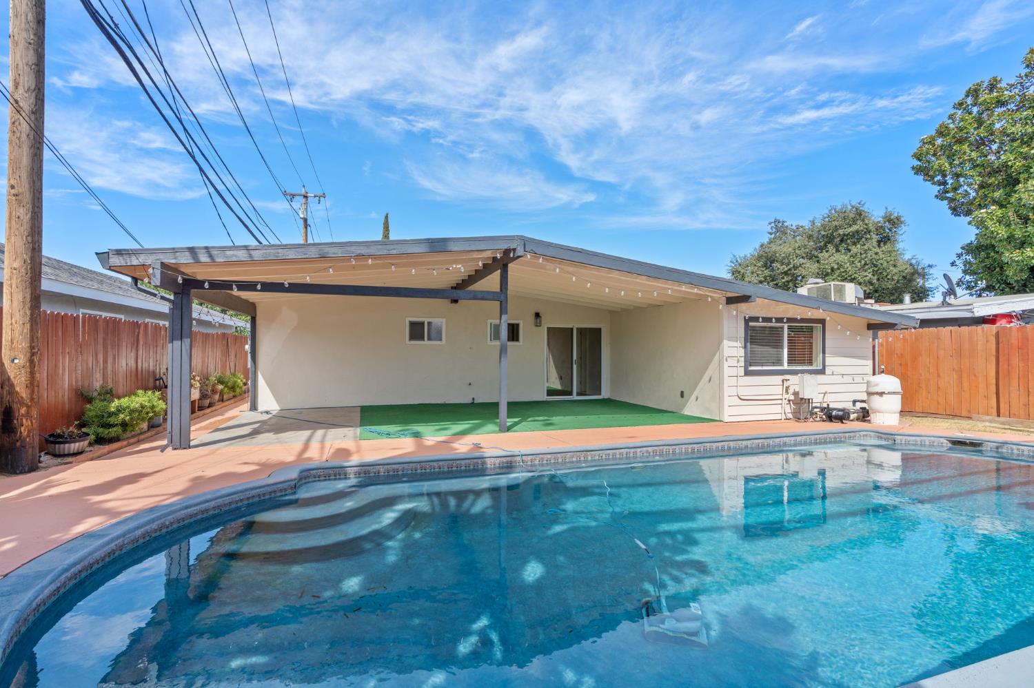 1005 Fremont Boulevard
