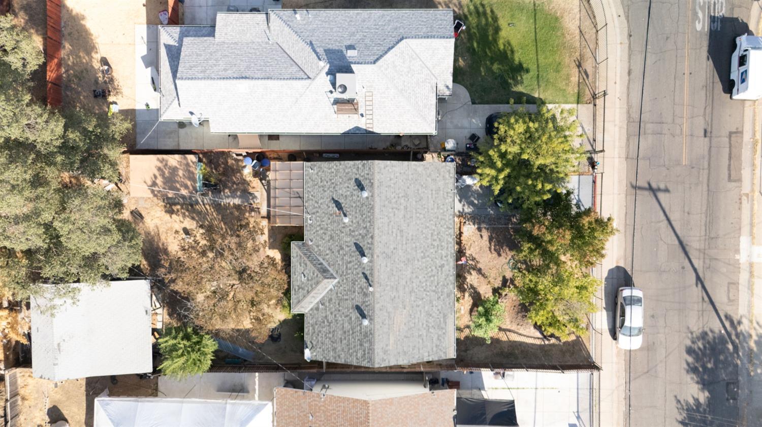 1095 Sonoma Avenue