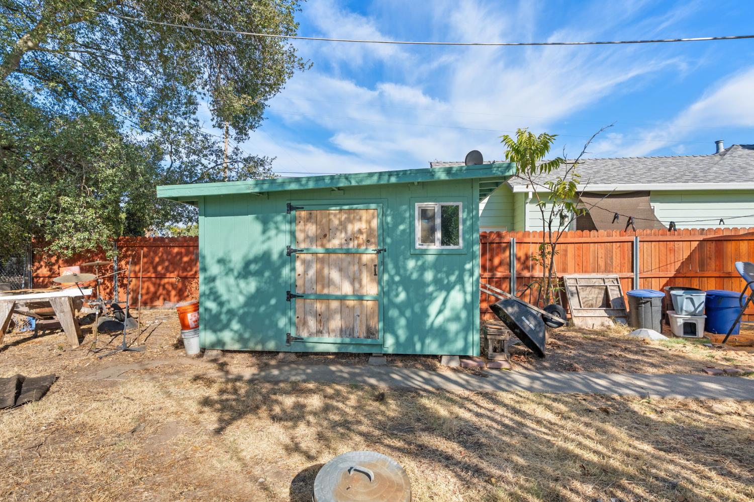 1095 Sonoma Avenue