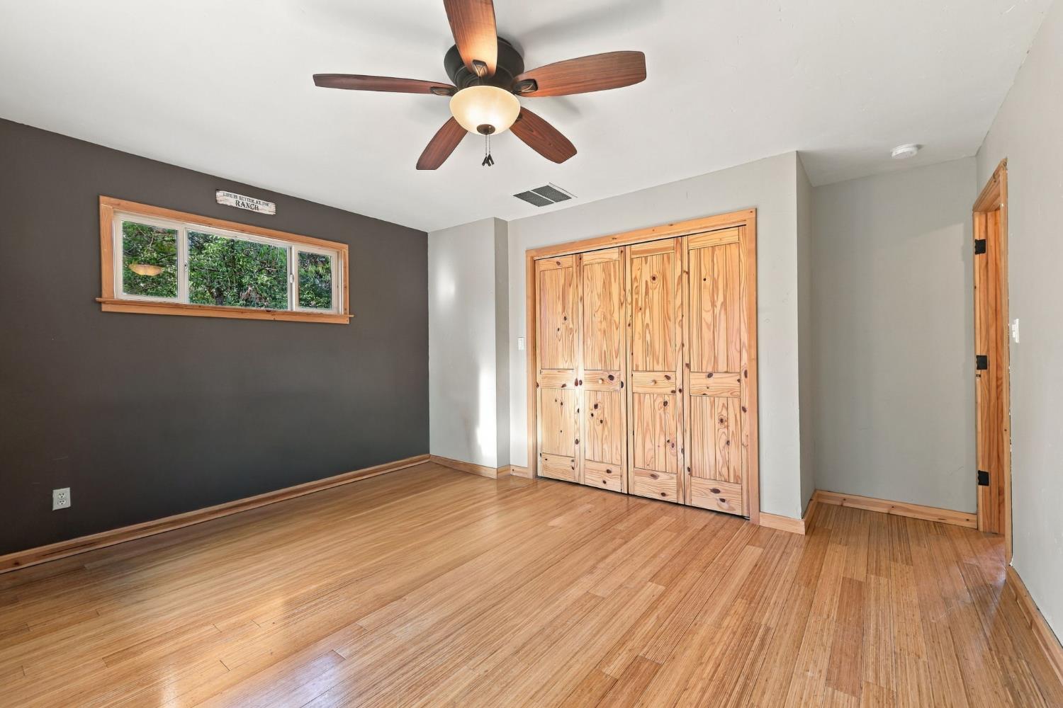 19526 Shawnee Trail