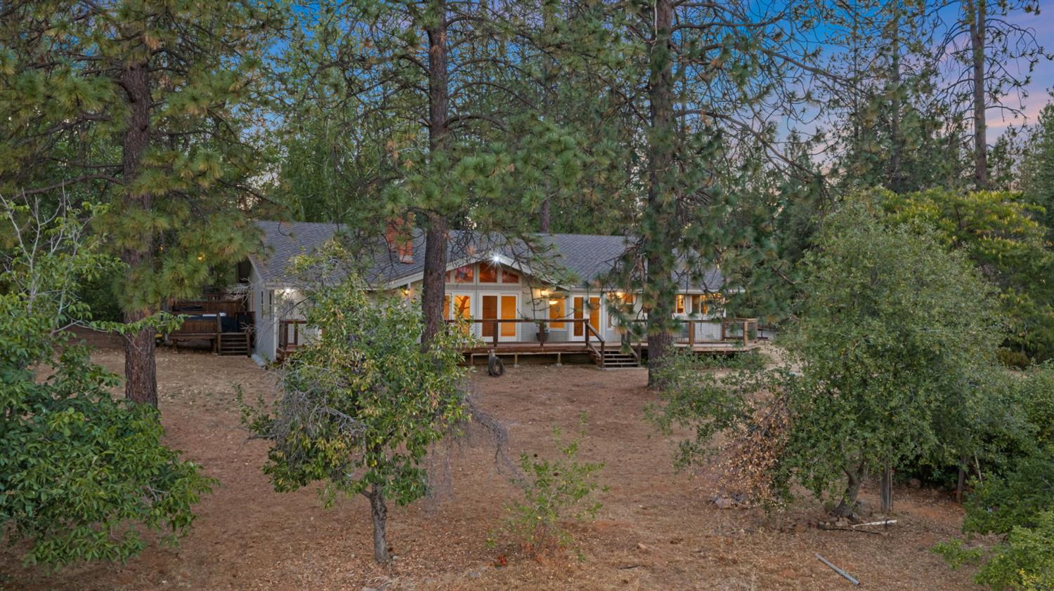 19526 Shawnee Trail