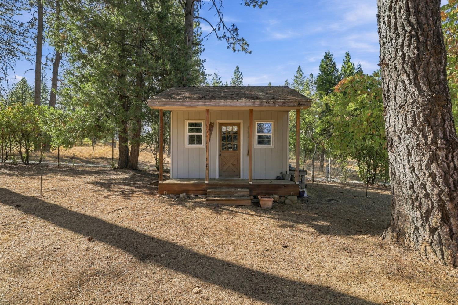 19526 Shawnee Trail