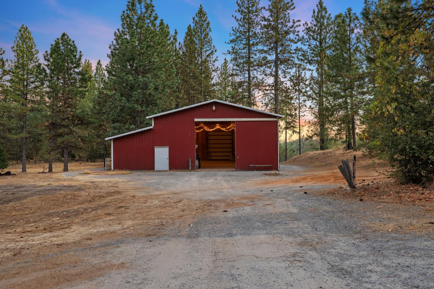 19526 Shawnee Trail