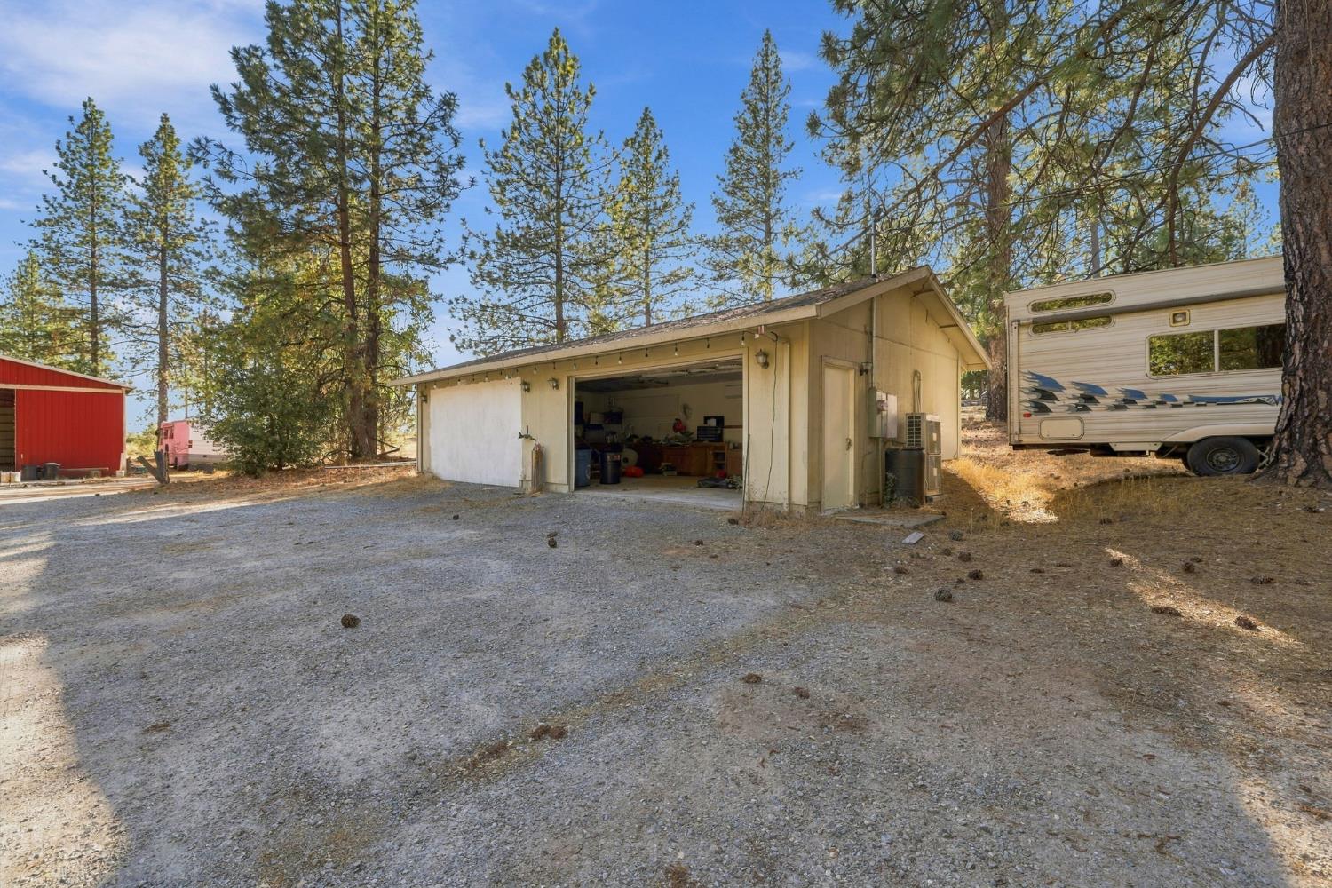 19526 Shawnee Trail