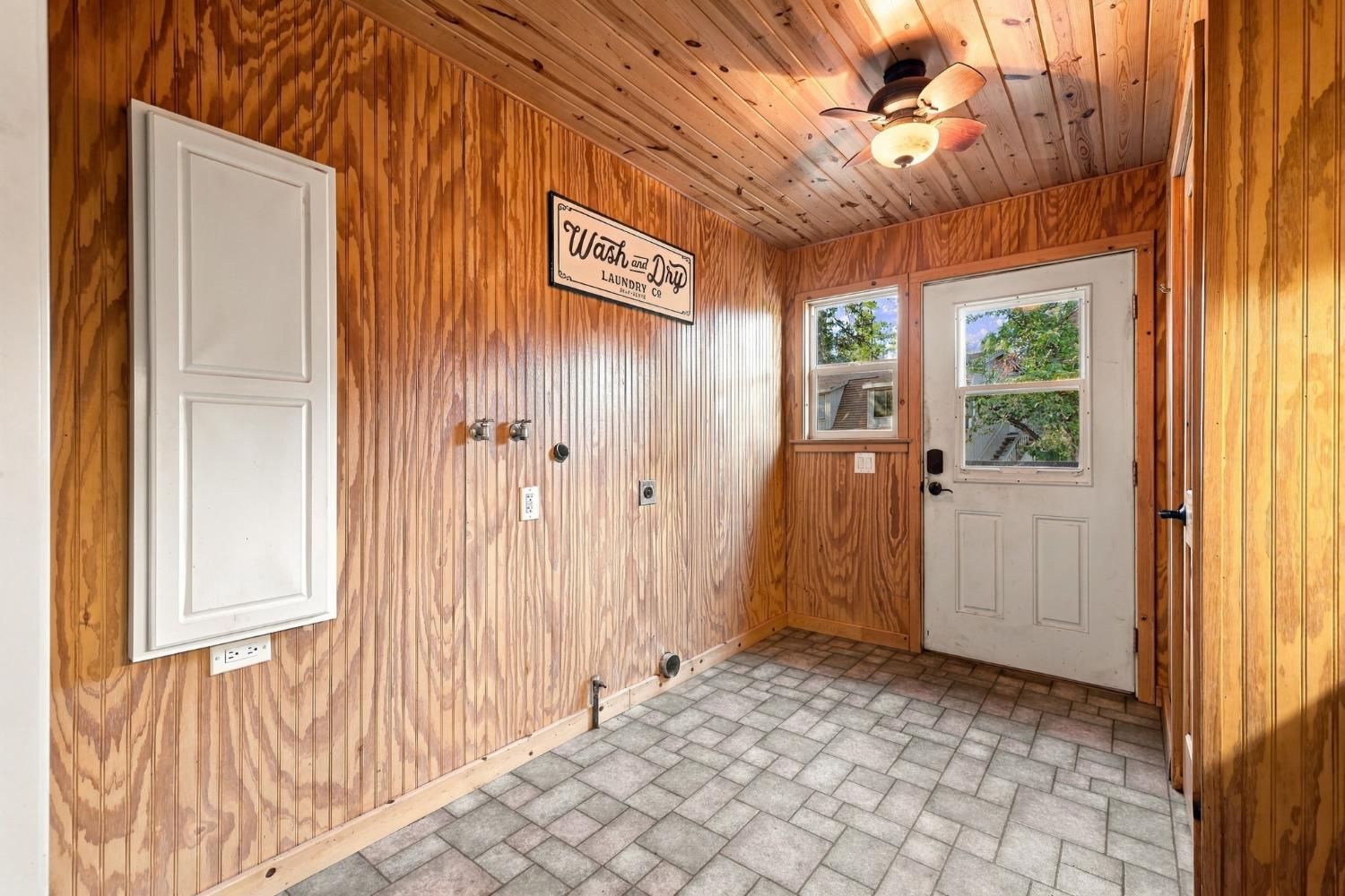 19526 Shawnee Trail