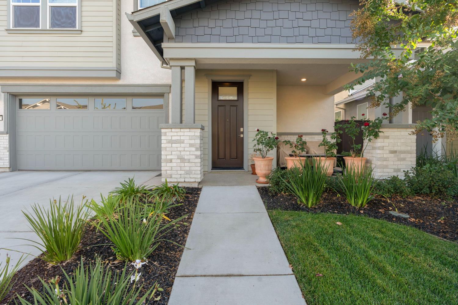 2667 Alcove Way