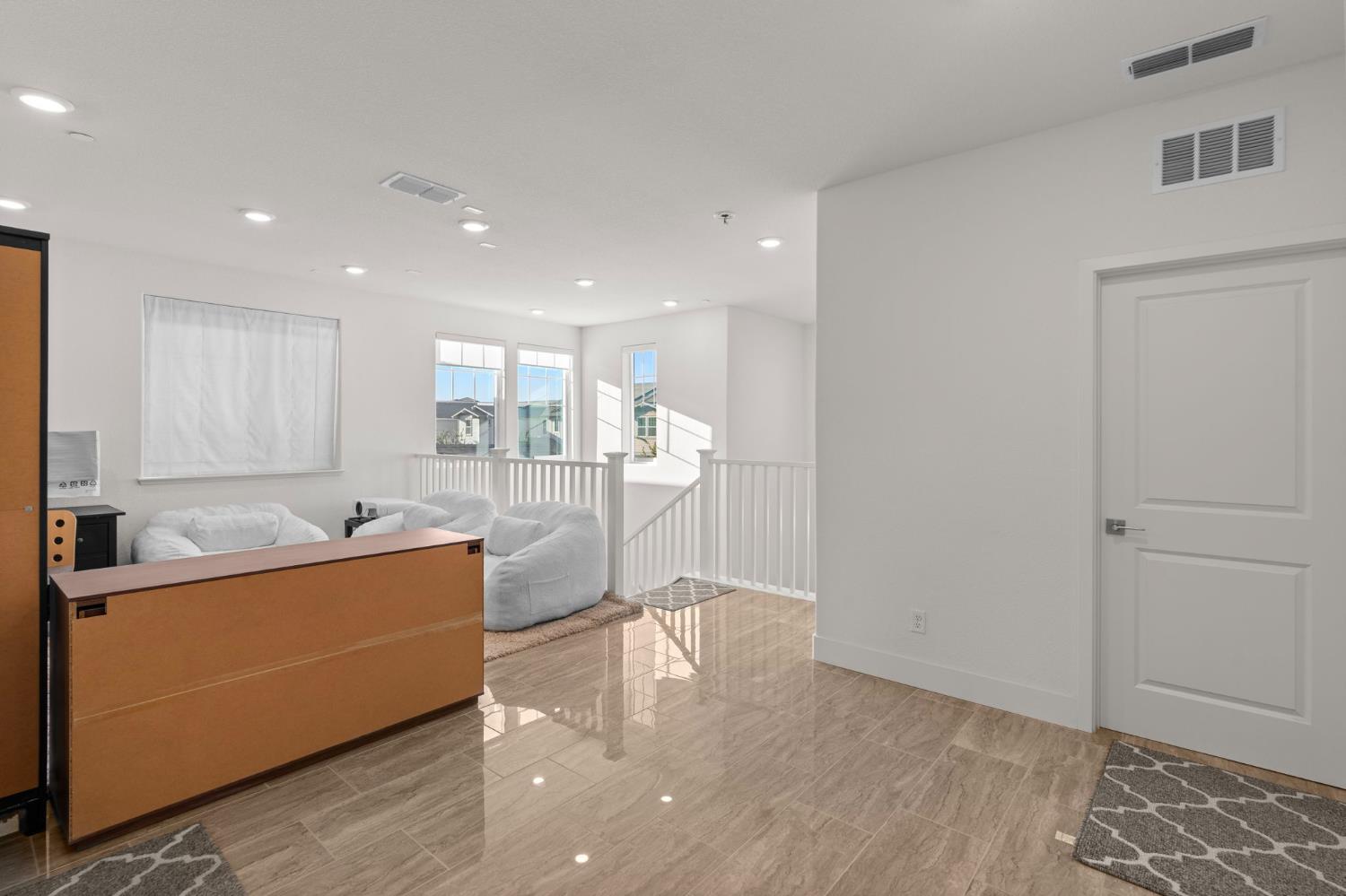 2667 Alcove Way
