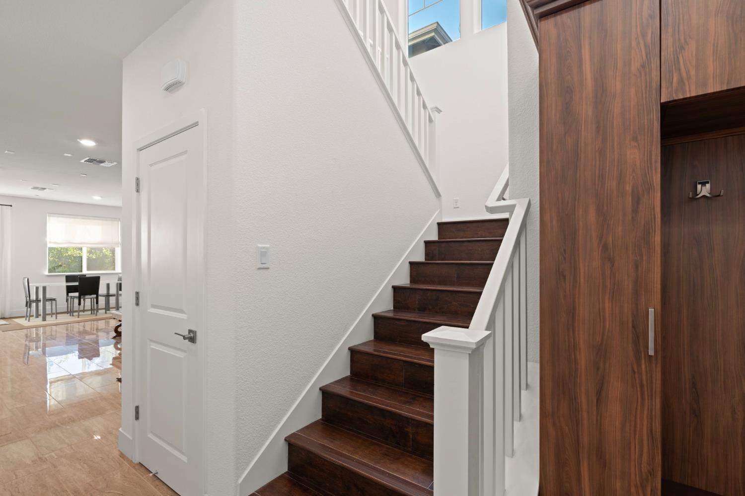 2667 Alcove Way