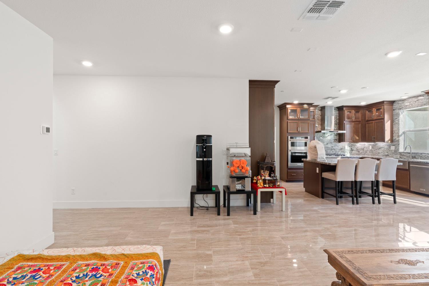 2667 Alcove Way