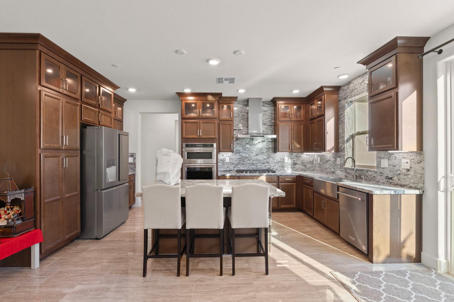 2667 Alcove Way