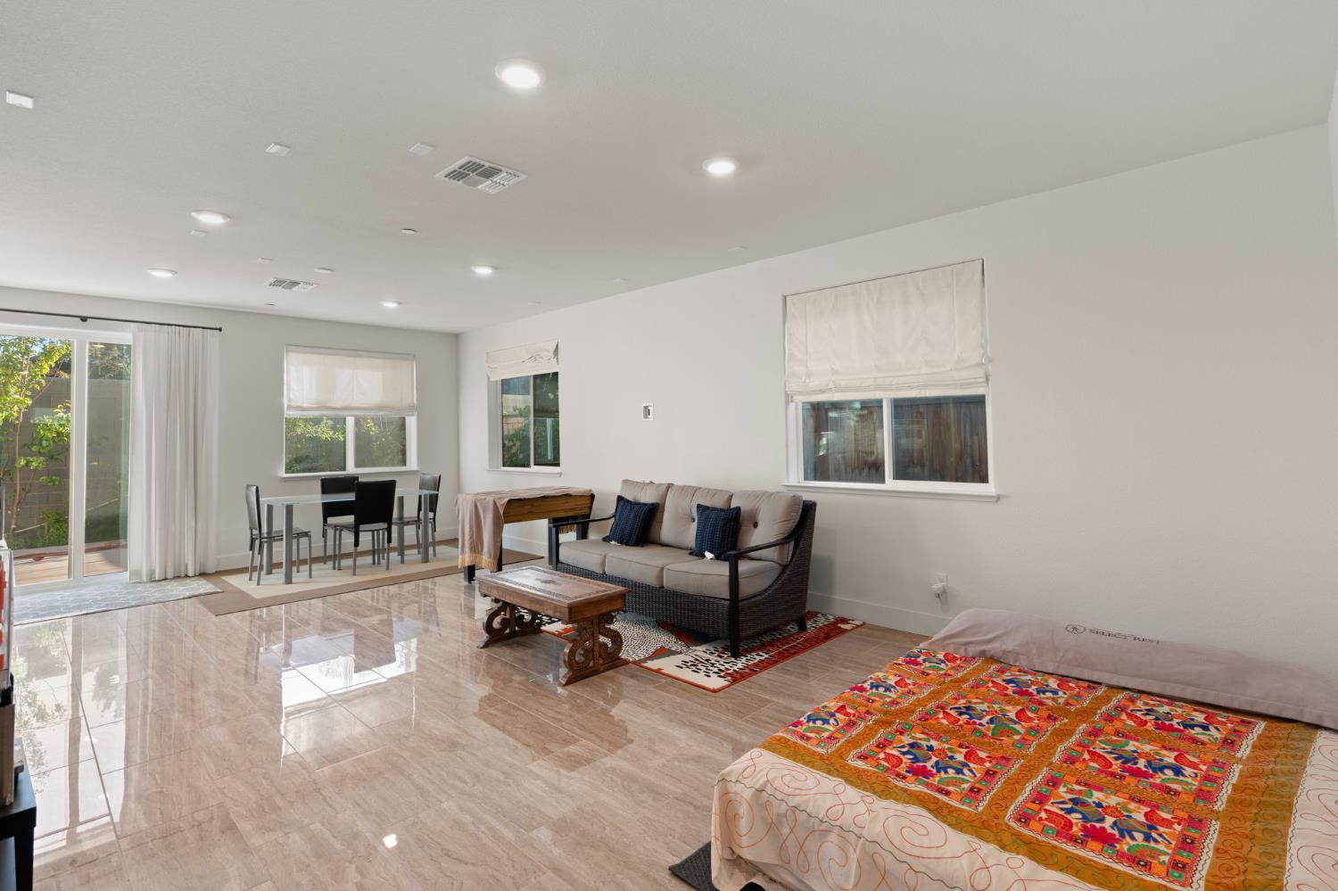 2667 Alcove Way