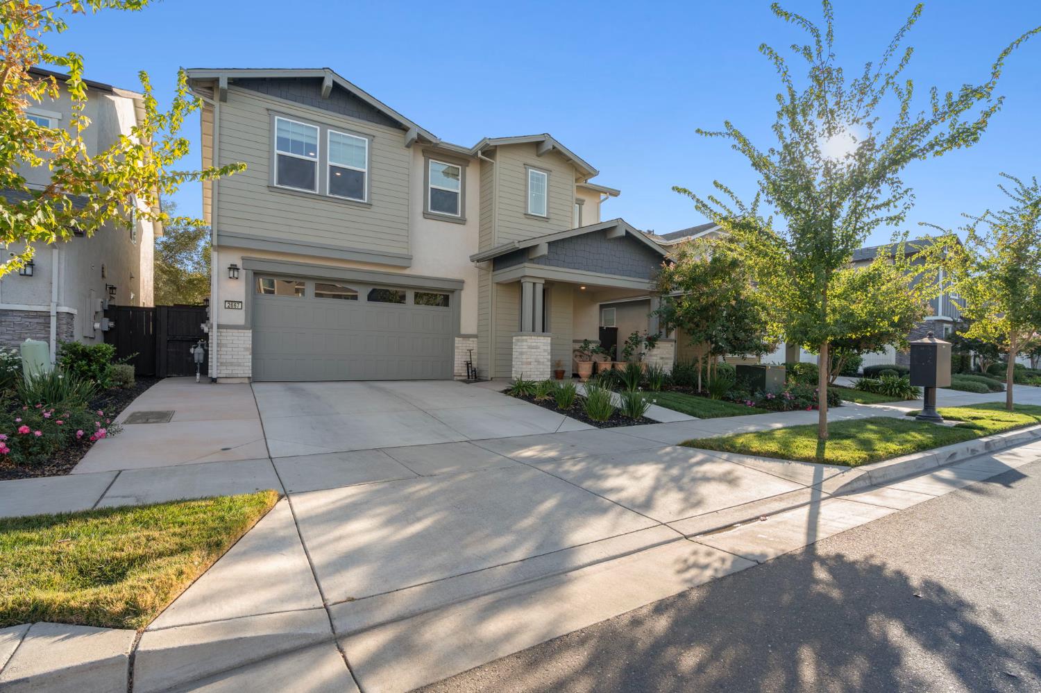 2667 Alcove Way