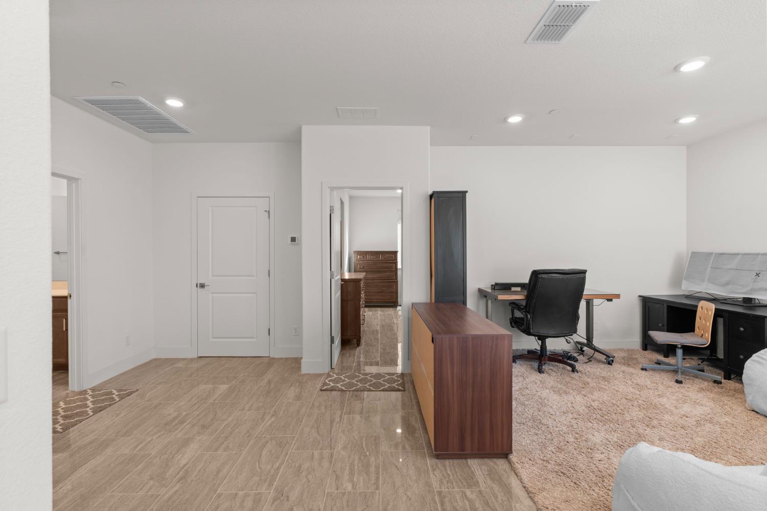 2667 Alcove Way