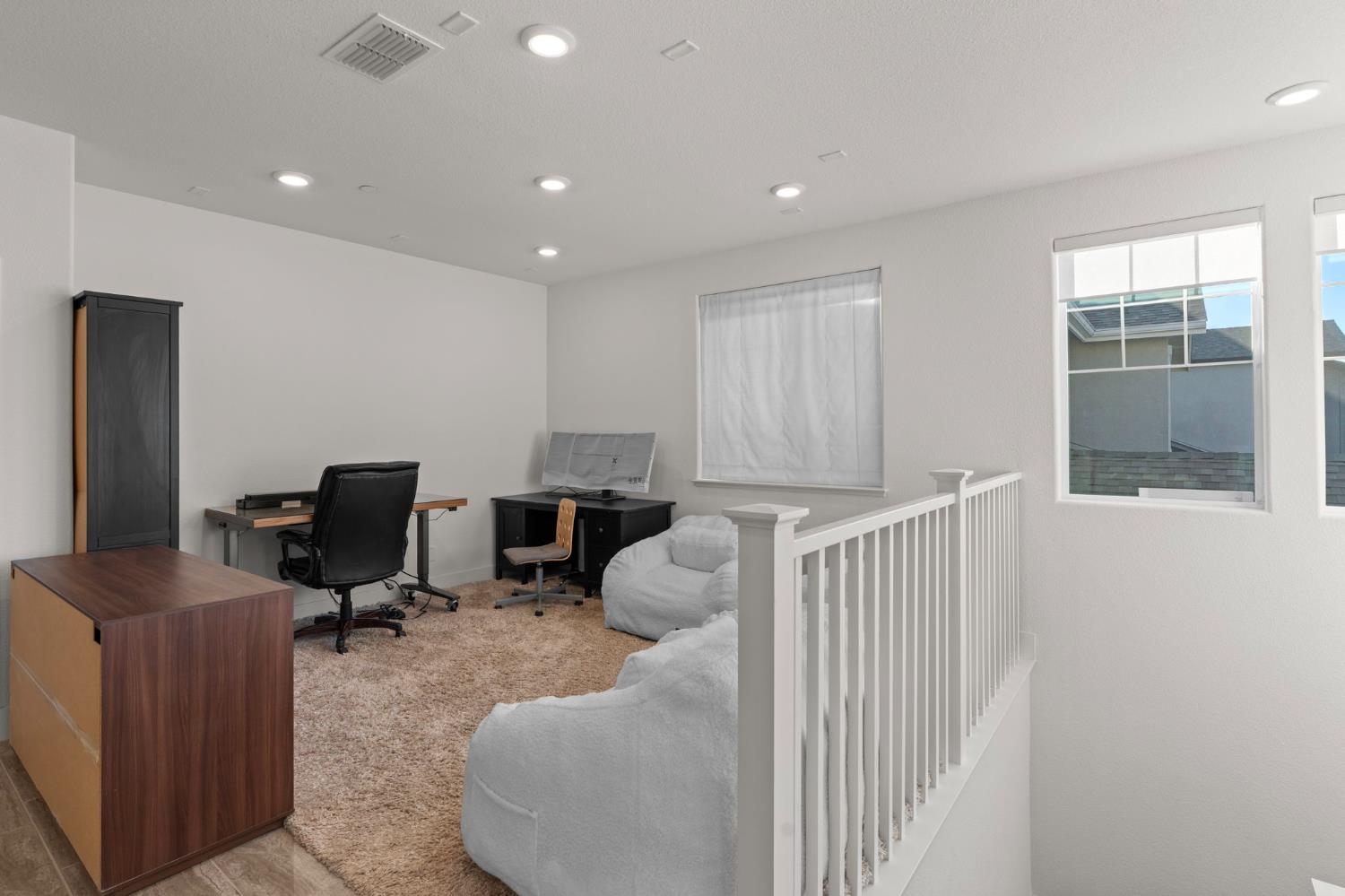 2667 Alcove Way