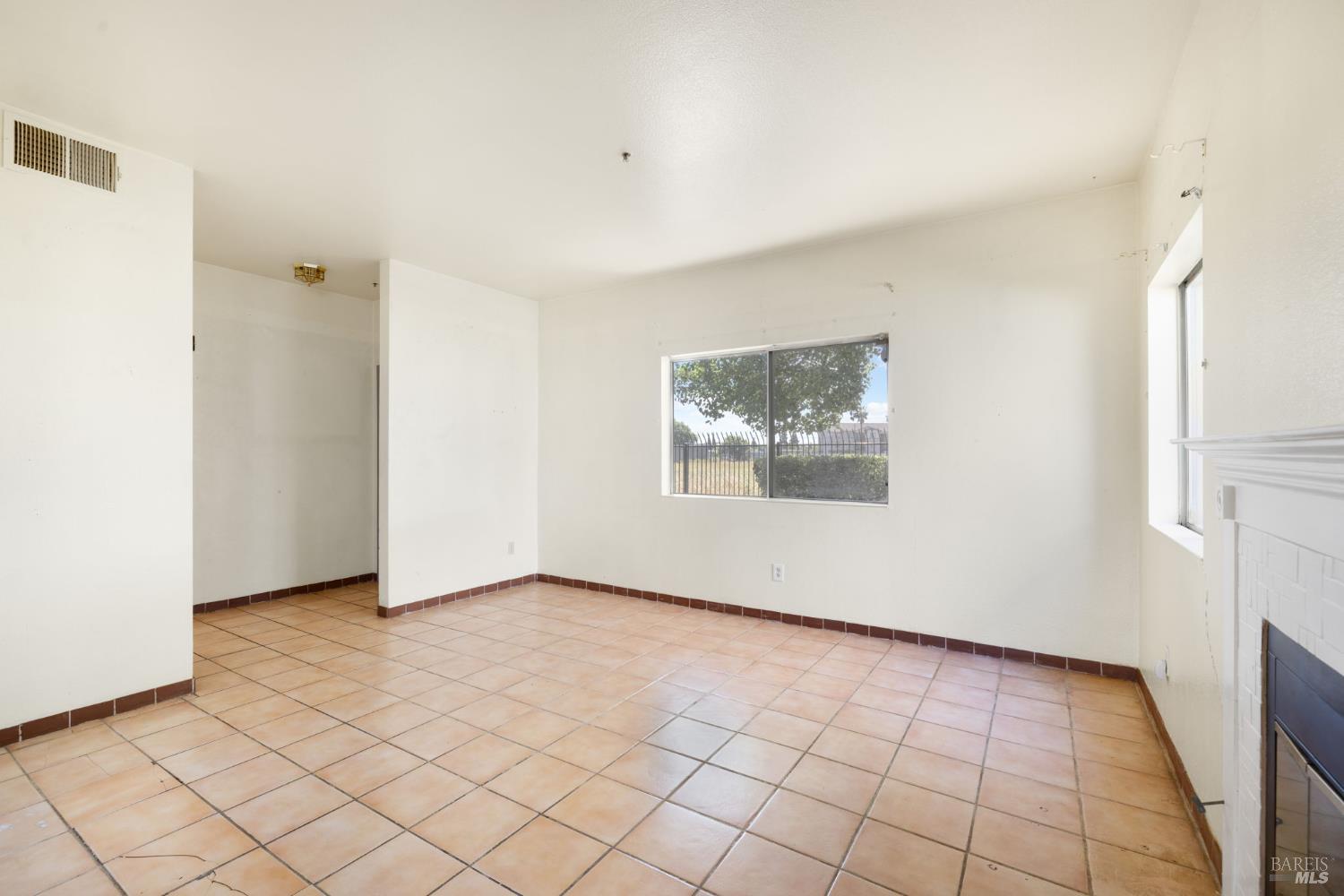1850 Blossom Avenue 116