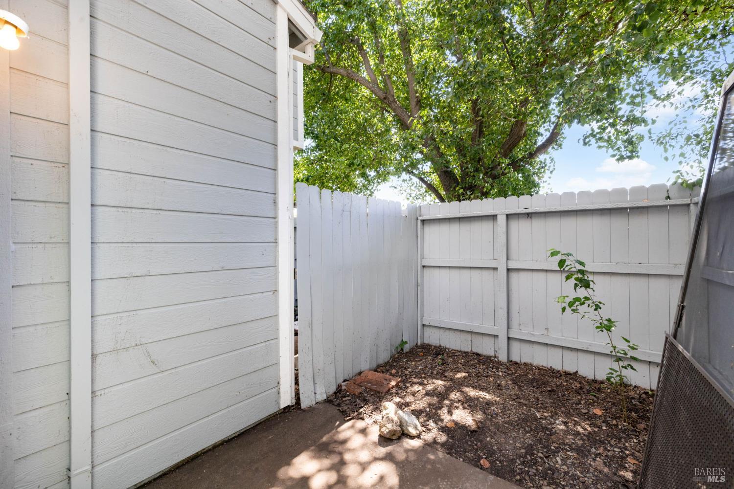 1850 Blossom Avenue 116