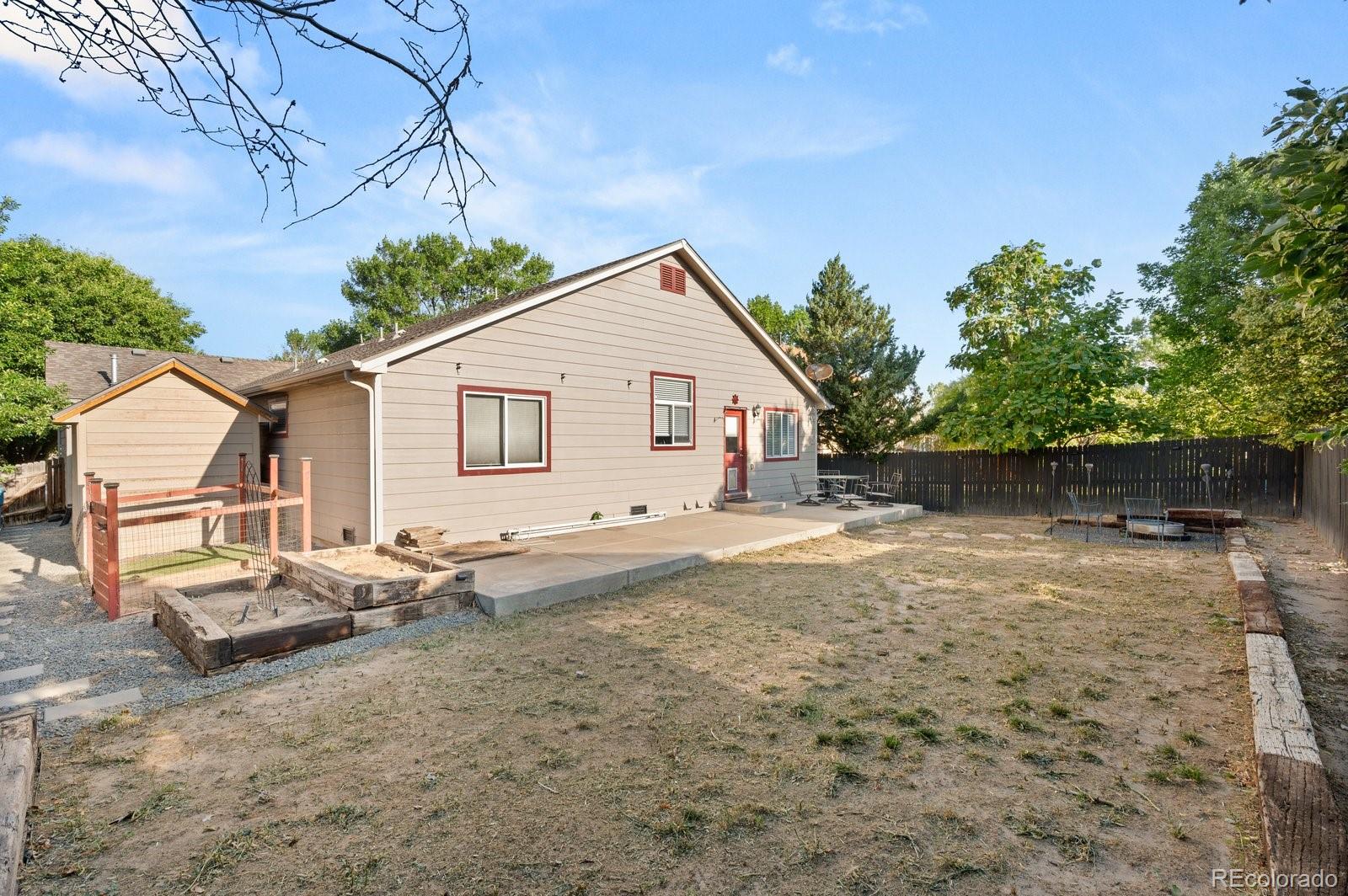 11384 Oakland Drive