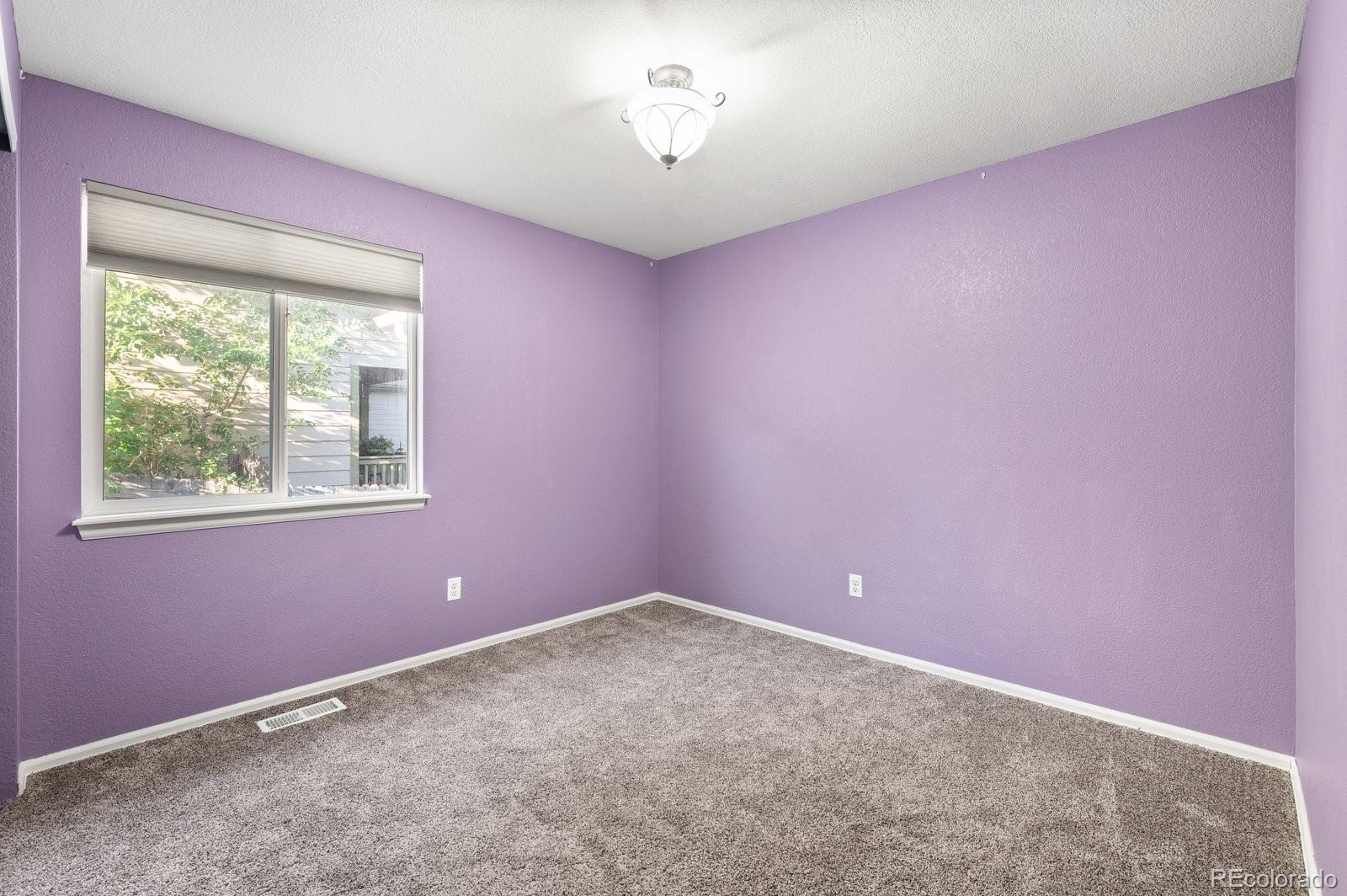 11384 Oakland Drive
