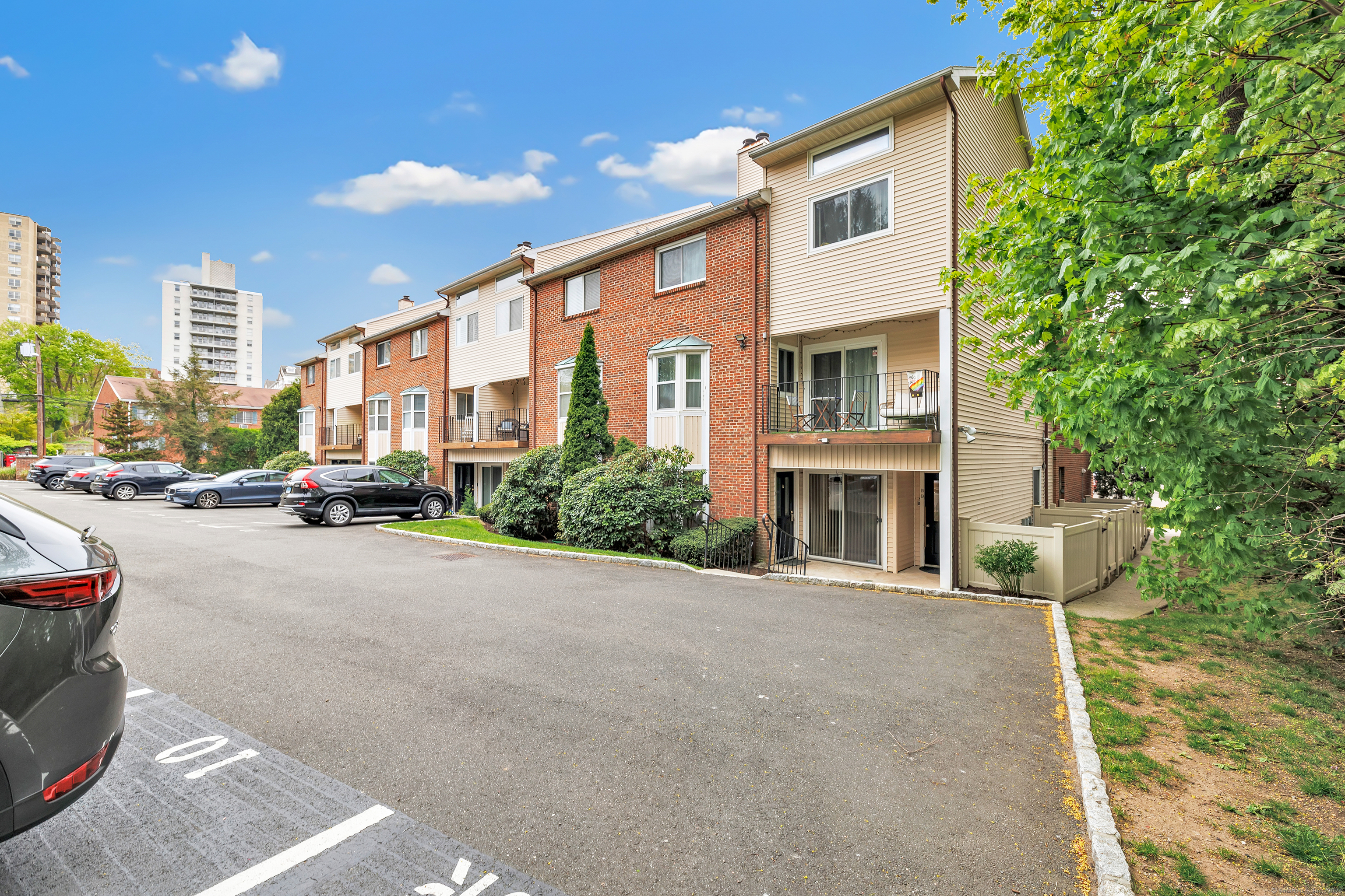 170 Forest Street APT 9