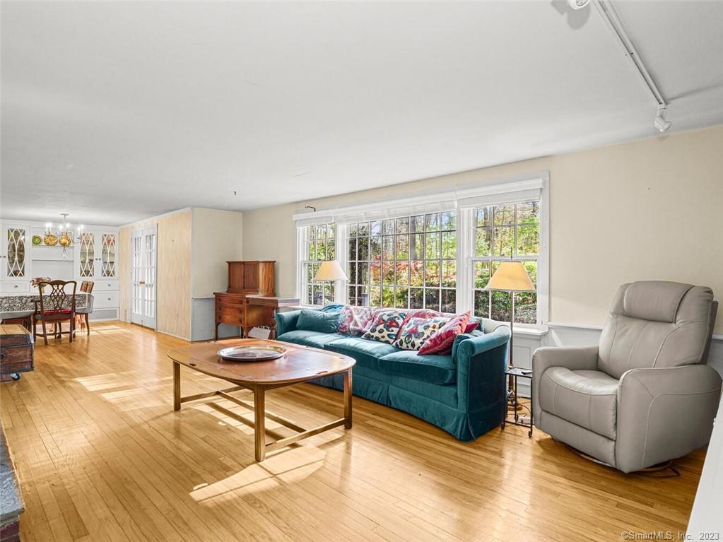 31 Laurel Road